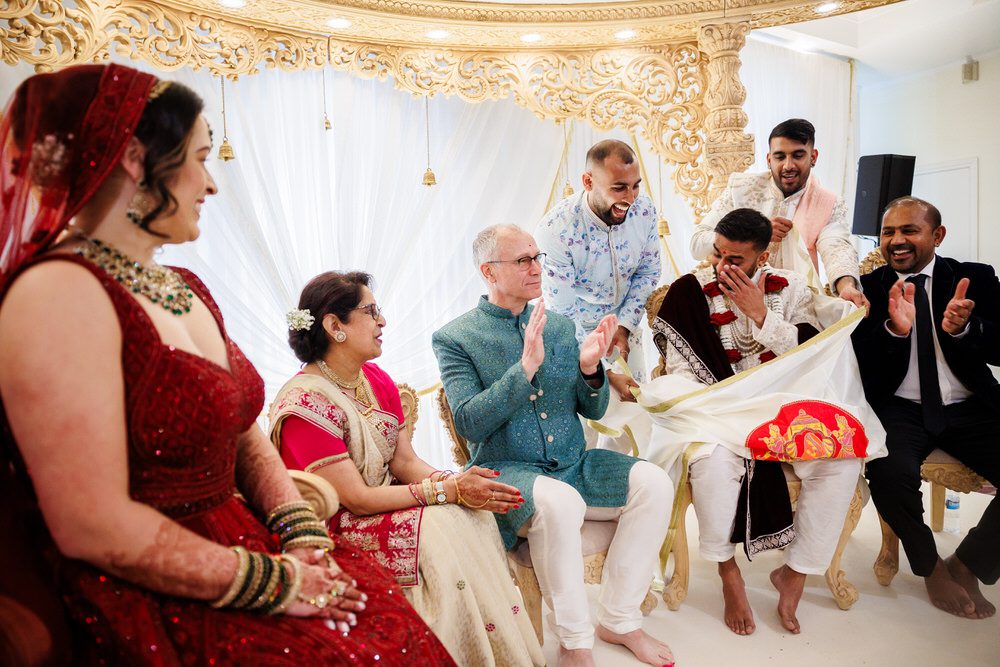 Hindu wedding ceremony at Oatland Park hotel