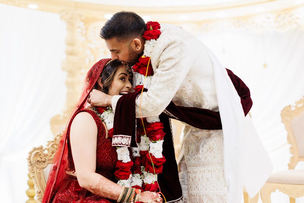 Hindu wedding ceremony at Oatland Park hotel