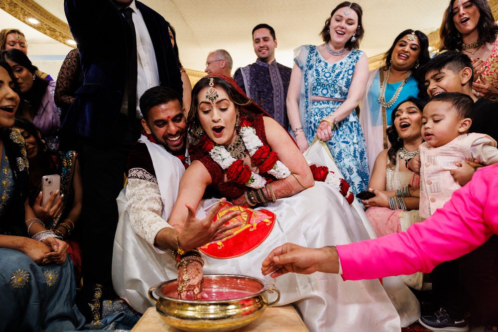 Hindu wedding ceremony at Oatland Park hotel